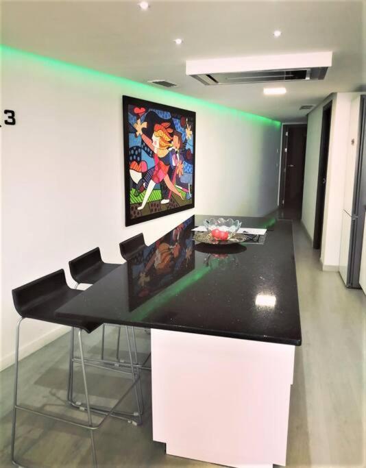 Apartamento Centro Rambla Alicante A Exteriör bild