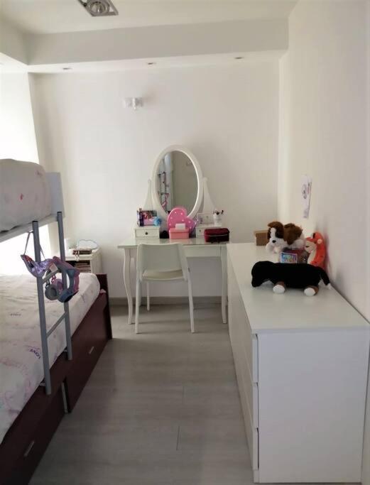 Apartamento Centro Rambla Alicante A Exteriör bild