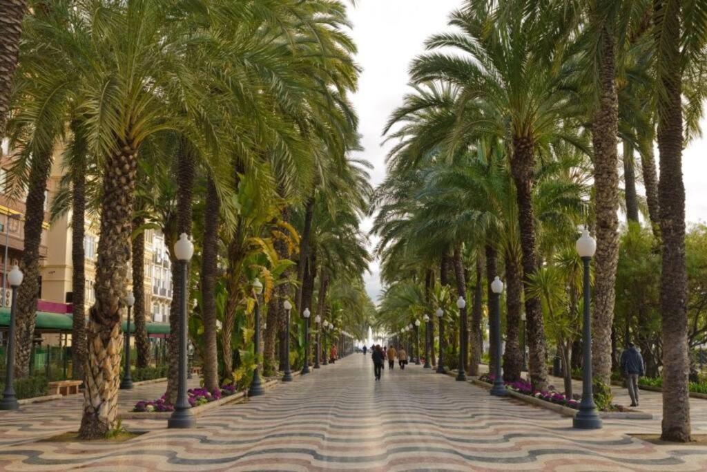 Apartamento Centro Rambla Alicante A Exteriör bild